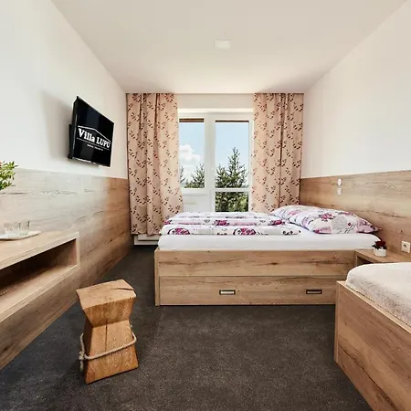 Alojamento de Acomodação e Pequeno-almoço Lupu *